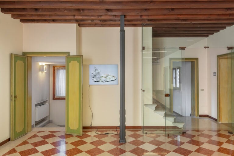 A Castelfranco Veneto l’arte contemporanea riattiva la memoria di un edificio simbolo della città