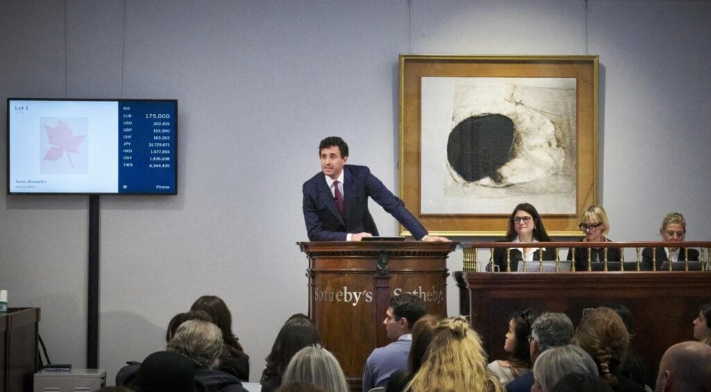 Lucio Fontana traina l’asta di arte moderna e contemporanea di Sotheby’s a Milano