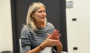 Storia di Valentina Tosoni, la professoressa dei podcast che portò la cultura nella radio