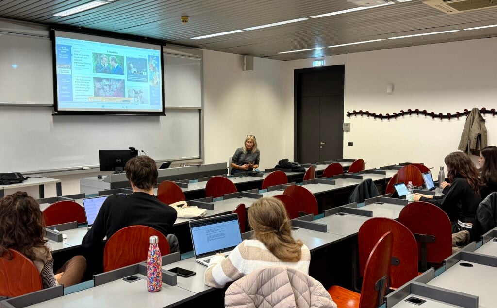 Valentina Tosoni spiega il mondo dei podcast agli studenti IULM