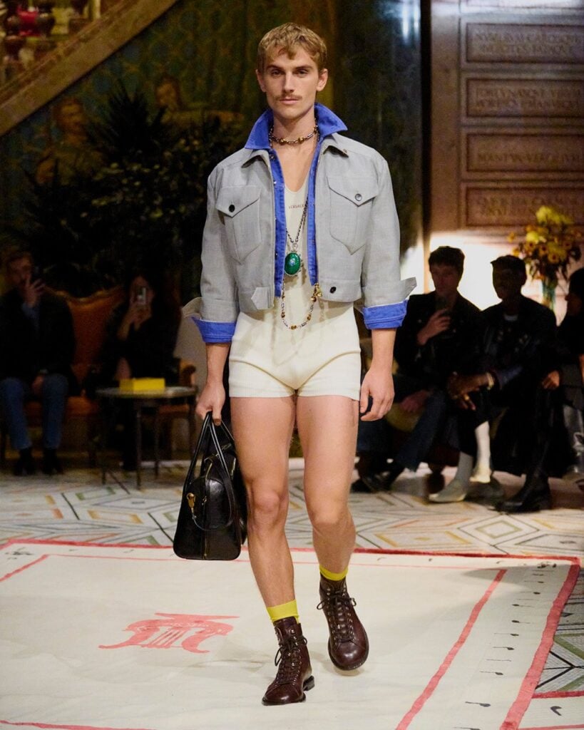 La crisi della moda rappresenta la crisi di un modello culturale