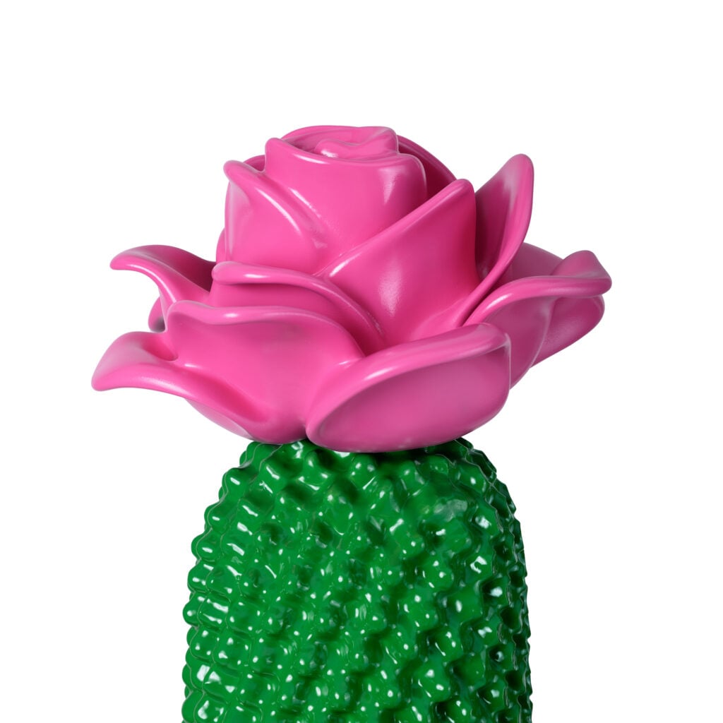 Anche Vezzoli reinterpreta il Cactus di Gufram: la versione fiorita debutta a Design Miami