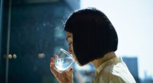 Intervista a Aki Inomata, l’artista che ha invitato il pubblico a bere il cielo 