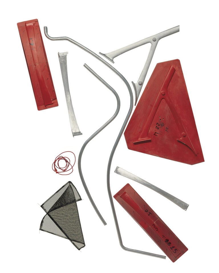 Design e fotografia contemporanea: i mobili di Alias in giro per Bergamo negli scatti di Luca A. Caizzi