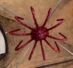 Cuore Infinito, artista Joana Vasconcelos, maestro Massimiliano Luzzi, fornace Berengo Studio. Foto Giorgio Bombieri