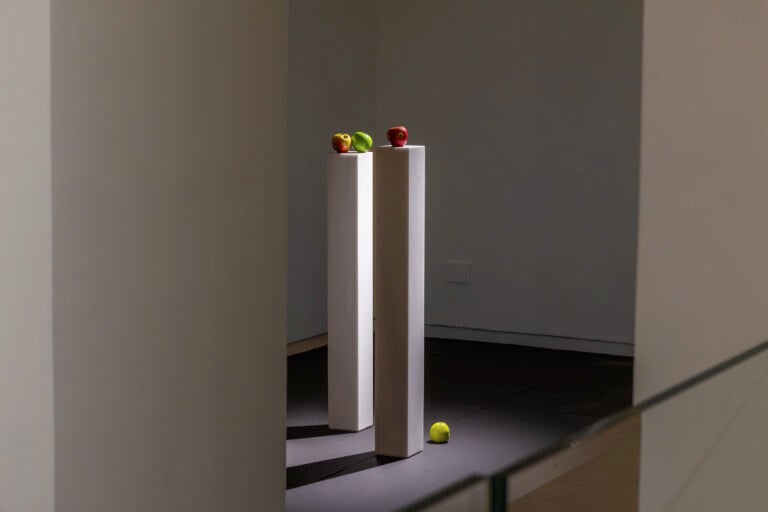 FOROF, ep.5: Alicja Kwade, INFRASUPRA, Installation view, ph. Monkeys video lab