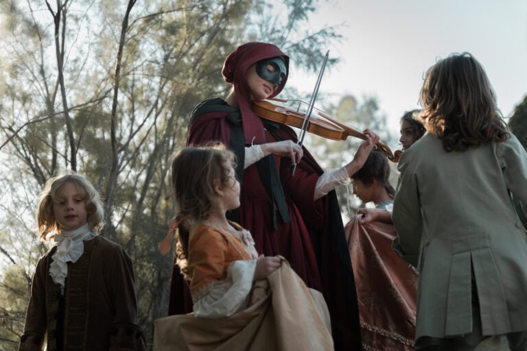 Solitudine, disciplina e desiderio di libert&agrave; nel nuovo film Primavera di Damiano Michieletto