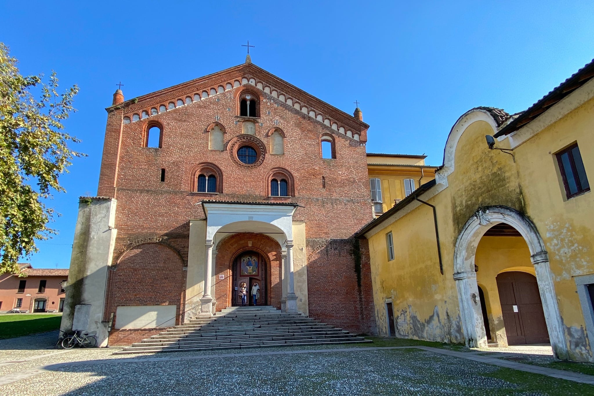 https://www.artribune.com/wp-content/uploads/2025/12/abbazia-di-morimondo-foto-fondazione-abbatia-sancte-marie-de-murimundo.jpg