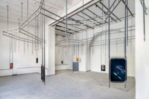 Le estetiche liminali dell’artista Andro Eradze in mostra a Firenze 