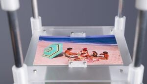 Esiste una macchina che produce profumi da una semplice foto