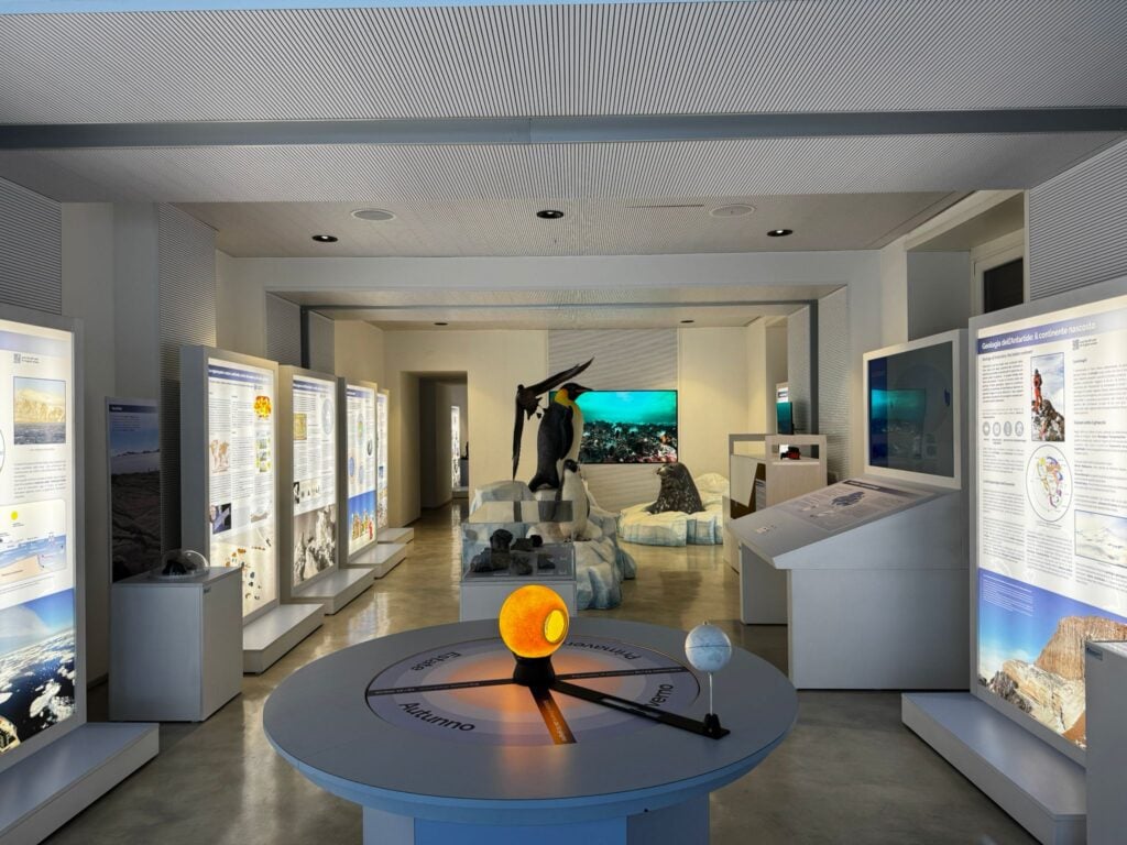 Antartide, installation view, CNR, Roma, 2025