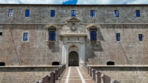 Riapre il Castello Cinquecentesco dell’Aquila. Il Museo Nazionale d’Abruzzo torna a casa (ma solo in parte)