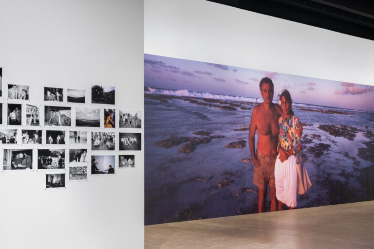 Case, viaggi e fogli di giornale: l&rsquo;Ettore Sottsass fotografo in mostra alla Triennale di Milano