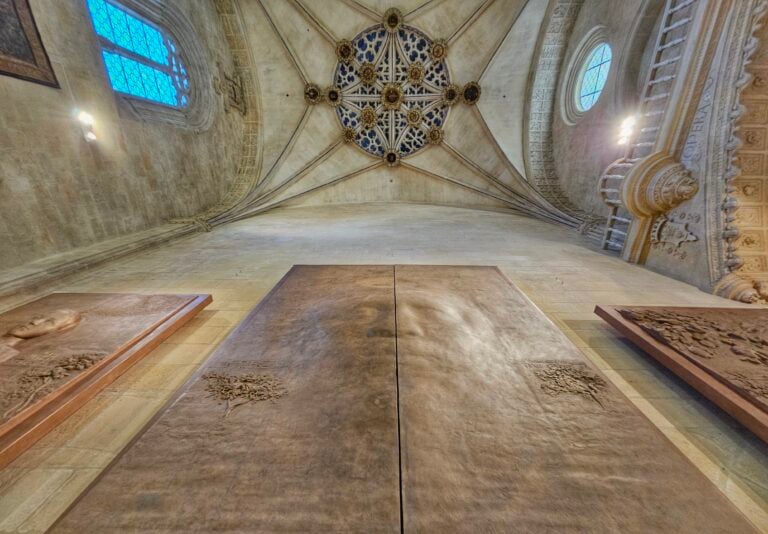 La Cattedrale di Burgos commissiona i nuovi portali a un artista contemporaneo. Ma scoppia la polemica