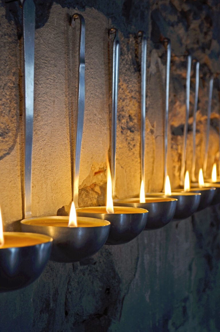 L'opera di Marta Allegri per la mostra Matermània/Matermanìa ad Atipografia ad Arzignano, installation view