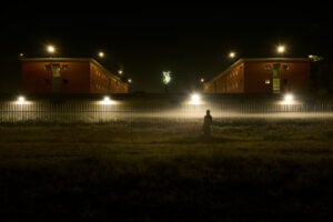 L’intervento dell’artista Eugenio Tibaldi per le detenute del carcere di Rebibbia a Roma è un invito alla rinascita