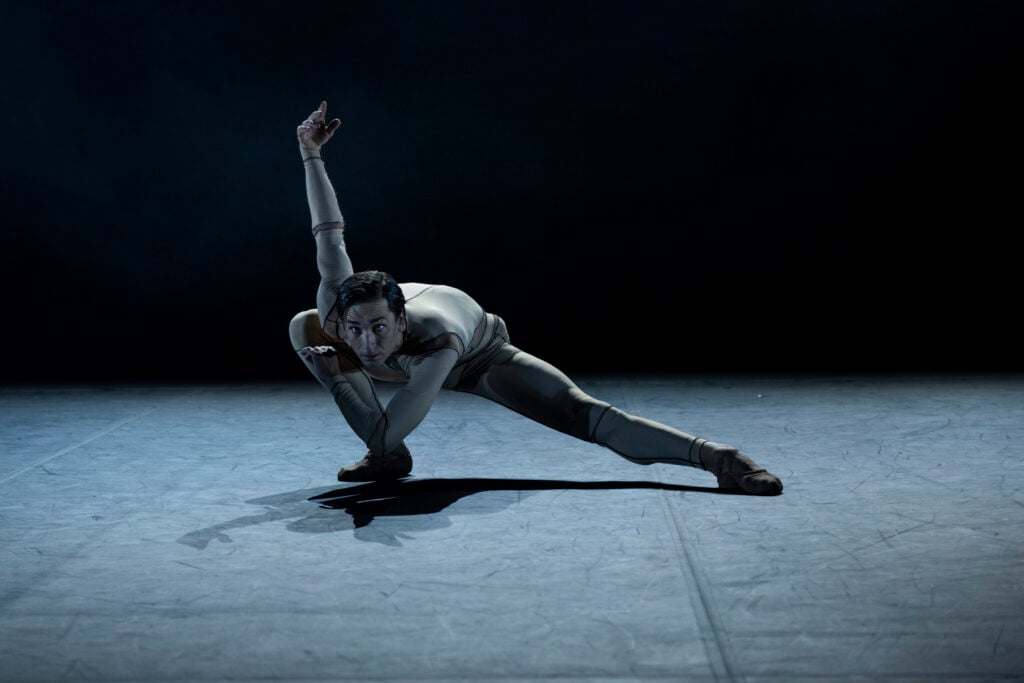 A Roma un danzatore ha portato in scena l’inimitabile unicità della natura umana 
