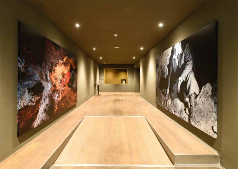 Installation view LABORATORIO NEANDERTHAL. Le scoperte di Grotta Guattari. MUCIV-Museo delle Civilt&agrave;, Roma. Foto Giorgio Benni