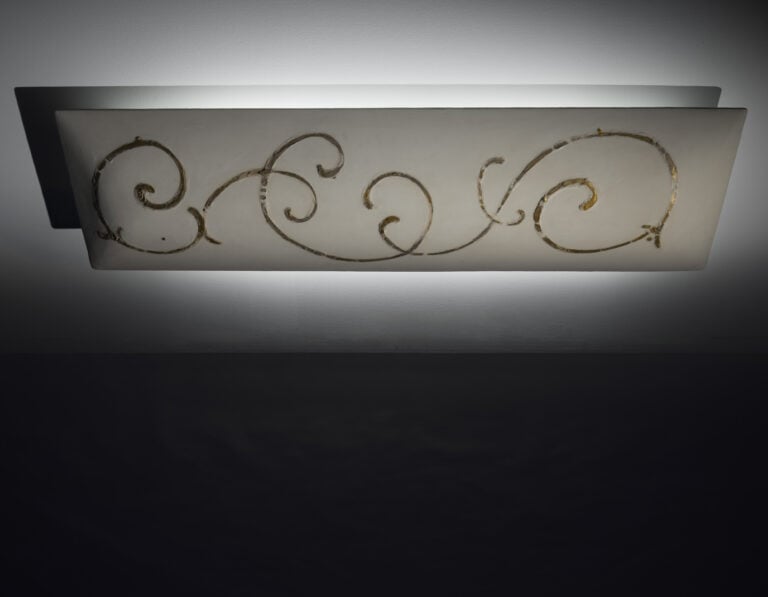 Lucio Fontana, Lampadario a luce indiretta. Esecuzione Arredamenti Borsani, Varedo, 1949-'51. Courtesy Il Ponte Casa d'Aste