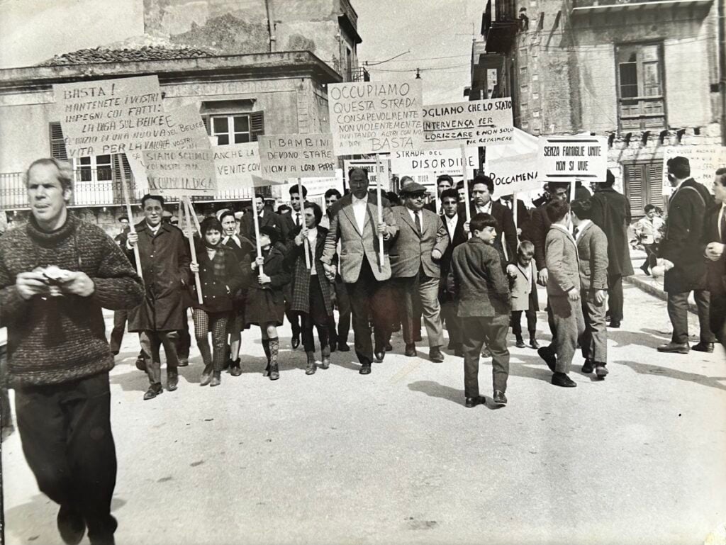 Proteste prima del futuro