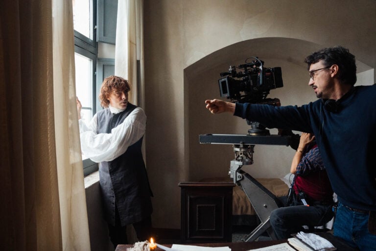 Solitudine, disciplina e desiderio di libert&agrave; nel nuovo film Primavera di Damiano Michieletto