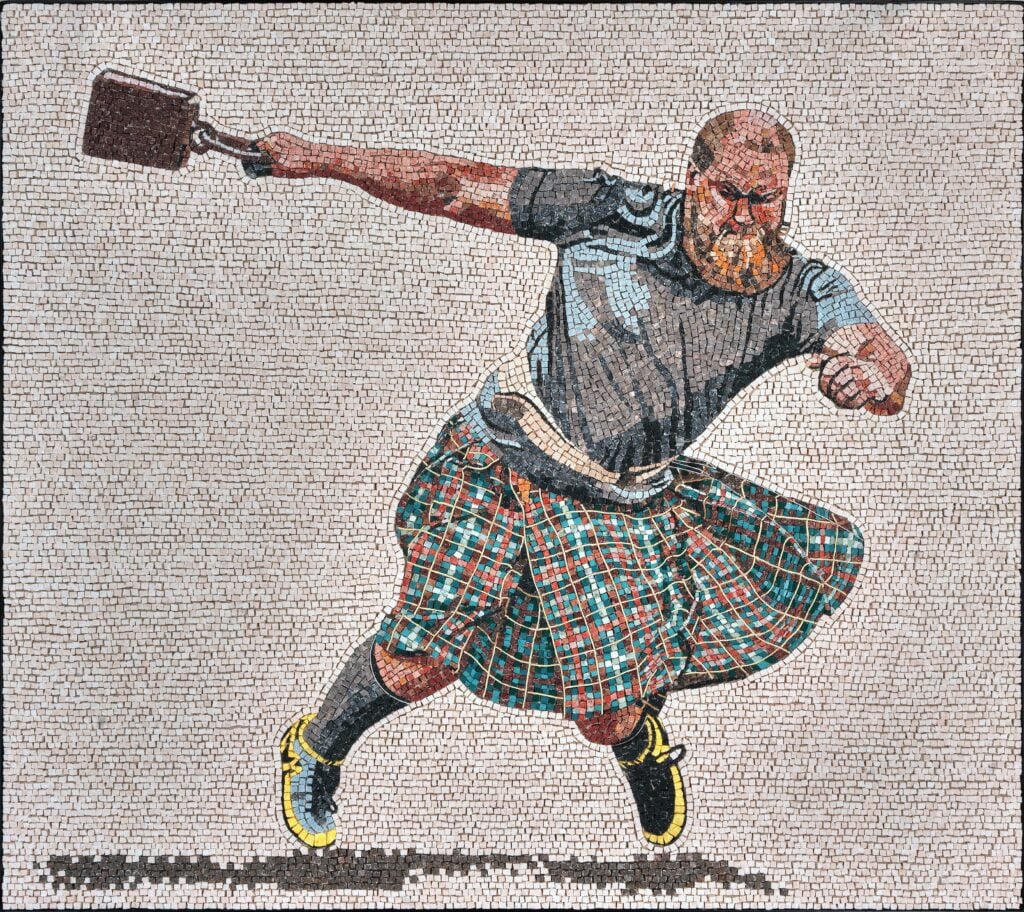 Mieke Ceusters, Highland games, 2022, mosaico, marmi e smalti vetrosi, 69 × 81 cm