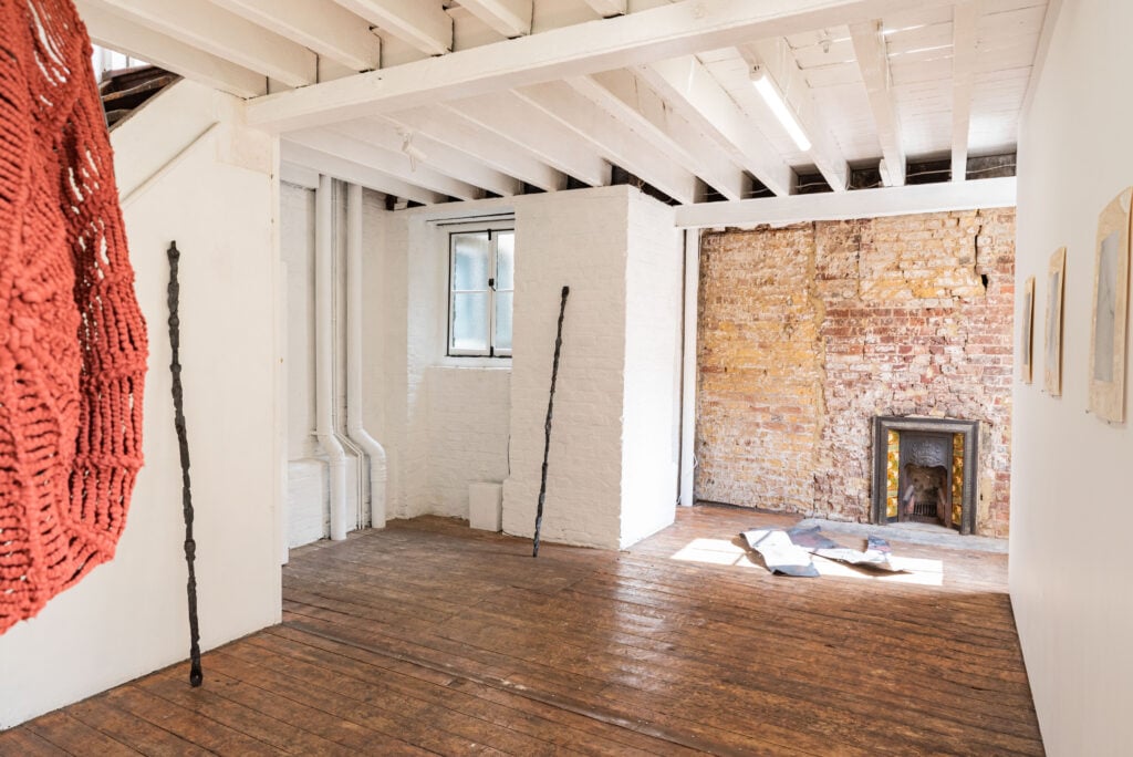 Nora Aurrekoetxea, Alfredo Rodriguez, Jack O&rsquo;Brien, Latent Longing - In collaboration with Intersticio (Madrid), 7 &ndash; 24 July 2021, 9 French Place