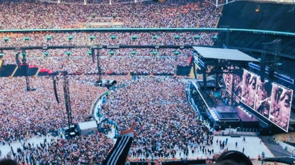 Un nuovo libro sulla leggendaria storia degli Oasis. Intervista all’autore 