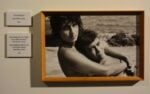 Paolo Di Paolo. Fotografie ritrovate, Palazzo Ducale, Genova, 2025. Anna Magnani nella sua villa con il figlio Luca, San Felice Circeo, 1955. Photo Linda Kaiser