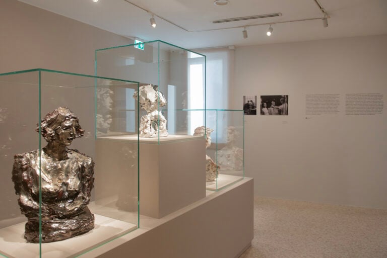 &copy; Mani-Fattura: le ceramiche di Lucio Fontana, 11.10.2025 &ndash; 02.03.2026, Collezione Peggy Guggenheim. Ph. Claudia Corrent