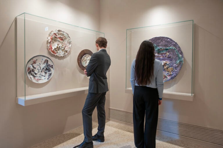 &copy; Mani-Fattura: le ceramiche di Lucio Fontana, 11.10.2025 &ndash; 02.03.2026, Collezione Peggy Guggenheim. Ph. Claudia Corrent