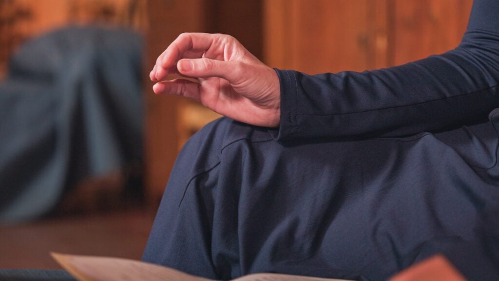 Silvia Giambrone, Perche poi sara tro ppo tardi (Cinque visioni), performance, Ospitale S. Francesca Romana 14_11_2025, foto di Costantino Biamonte