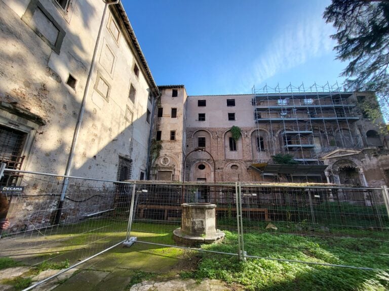 Villa Silvestri Rivaldi, primo cortile