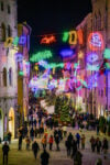 A Perugia le luminarie d'artista per Natale le firma il maestro Mimmo Paladino