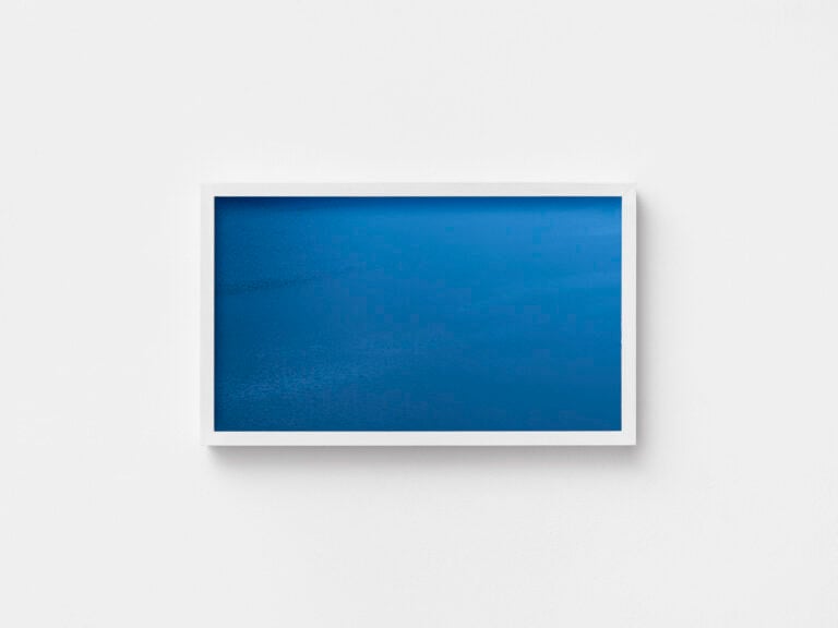 Cosimo Filippini, Finestrella lago, 2025 stampa inkjet su carta cotone e dibond, incorniciata 30 x 49 x 4 cm