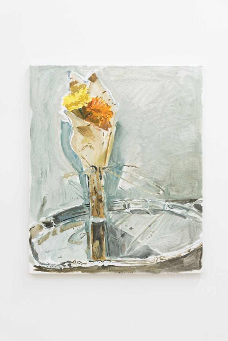 Giulio Catelli, Gerbere sul vassoio, olio su tela, 60x50cm, 2025, Courtesy Richter Fine Art, Roma, Ph. Credit Eleonora Cerri Pecorella