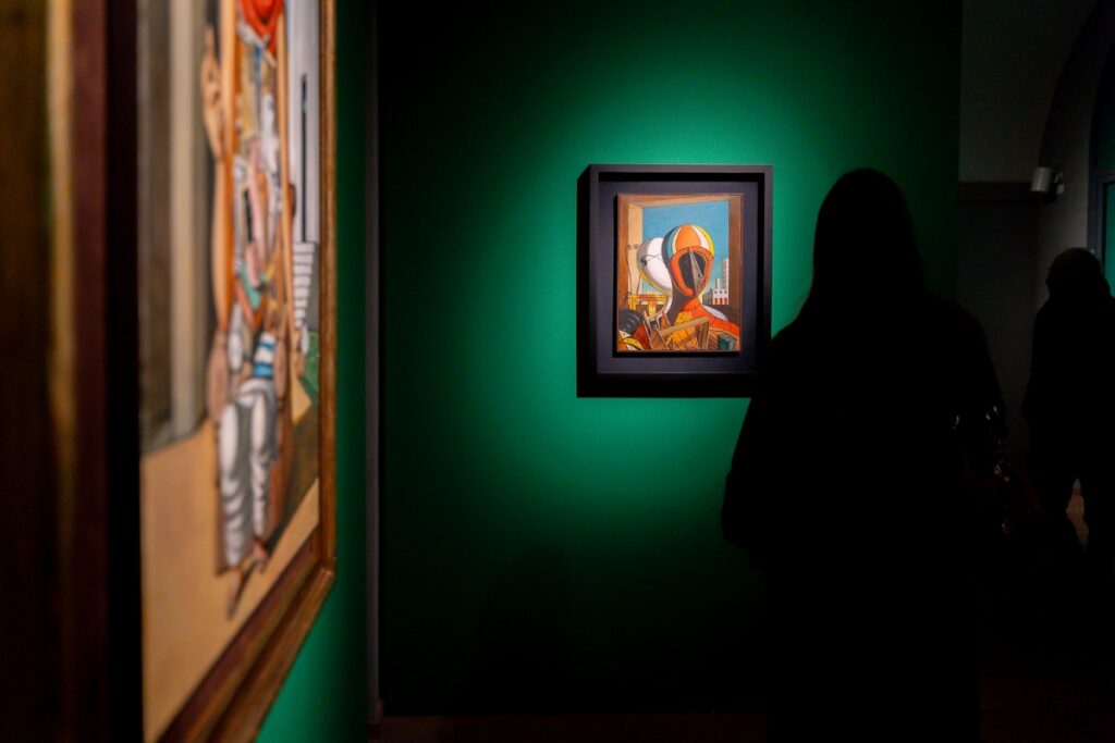 Veduta della mostra Giorgio de Chirico. L’ultima metafisica, Modena, 2025-2026