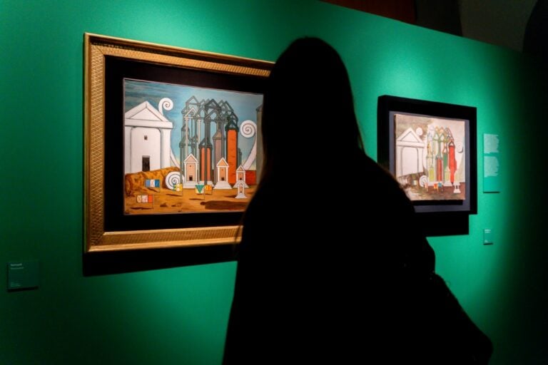 Veduta della mostra Giorgio de Chirico. L’ultima metafisica, Modena, 2025-2026