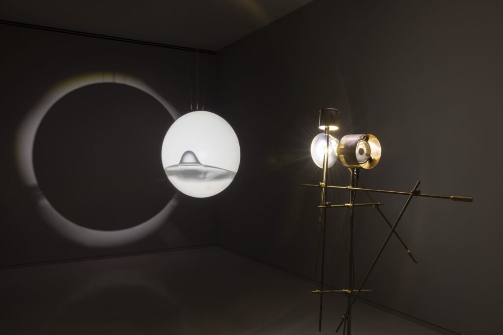 Palazzo de' Toschi, Francisco Tropa. Miss America