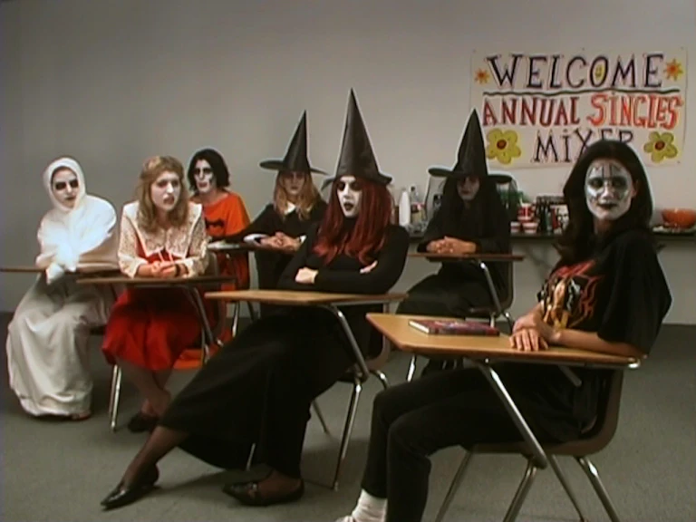 Mike Kelley – Day Is Done. Extracurricular Activity Projective Reconstructions