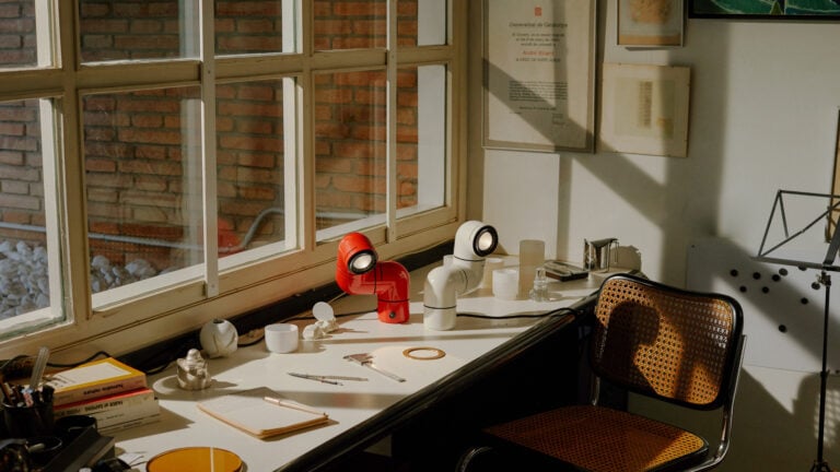 Andre Ricard Tatu Santa Cole