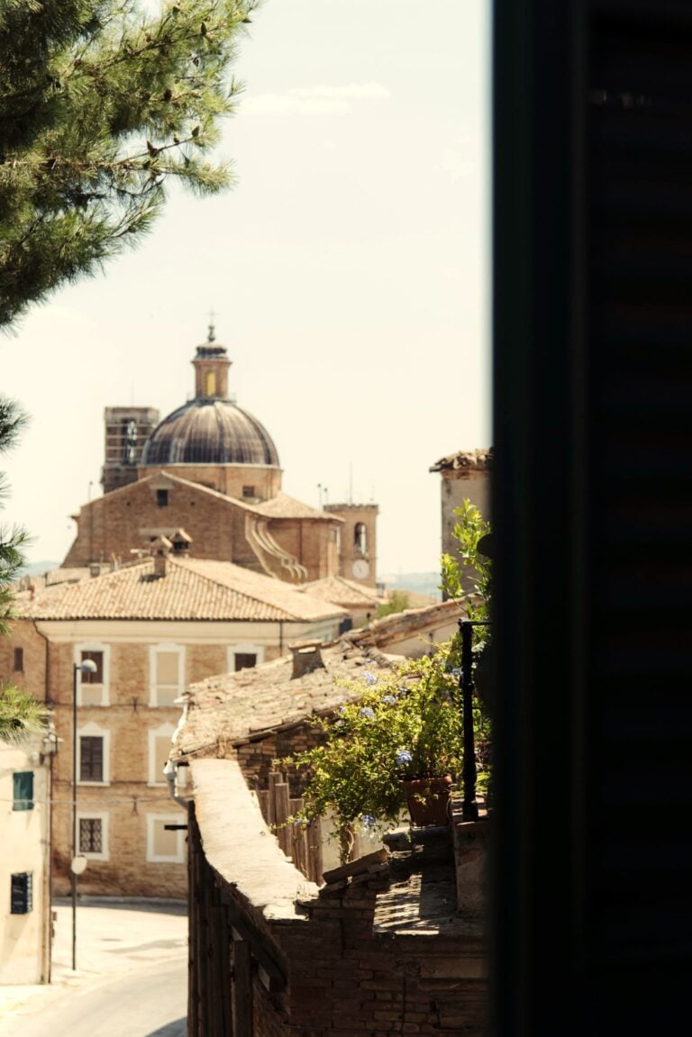 Nelle Marche c’è una residenza d’artista che accoglie tutte le discipline creative: storia di Casasanvito