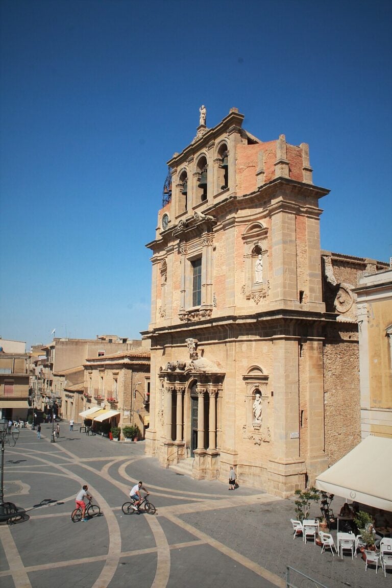 Storia, arte, cultura e patrimonio di Niscemi, la citt&agrave; minacciata dalla frana in Sicilia