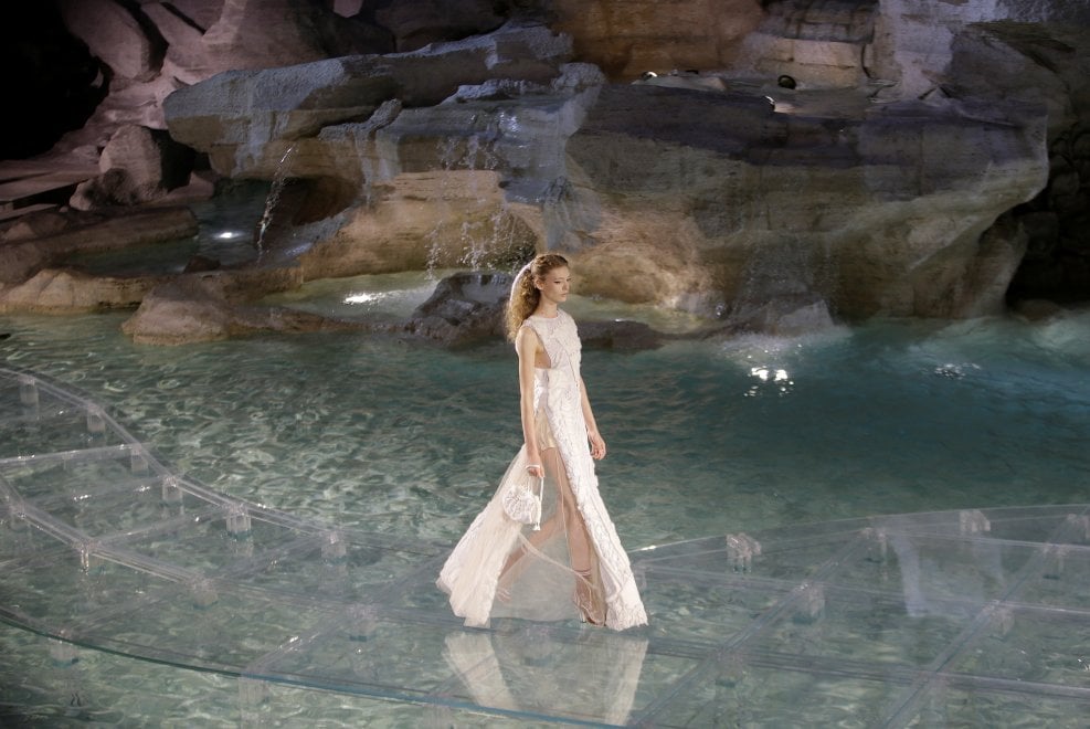 Fendi, Legends and Fairy Tales,Fontana di Trevi, 2016