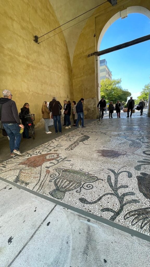 C&rsquo;&egrave; un caso sull&rsquo;opera d&rsquo;arte contemporanea in mosaico creata per Ravenna: la citt&agrave; vuole che resti, la Soprintendenza dice no