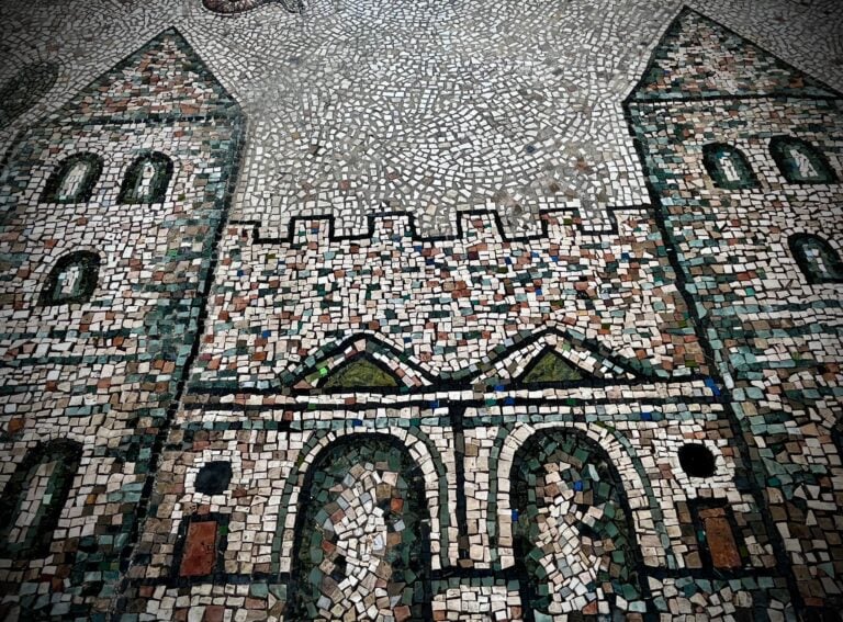 Il Pavimento di Nicola Montalbini