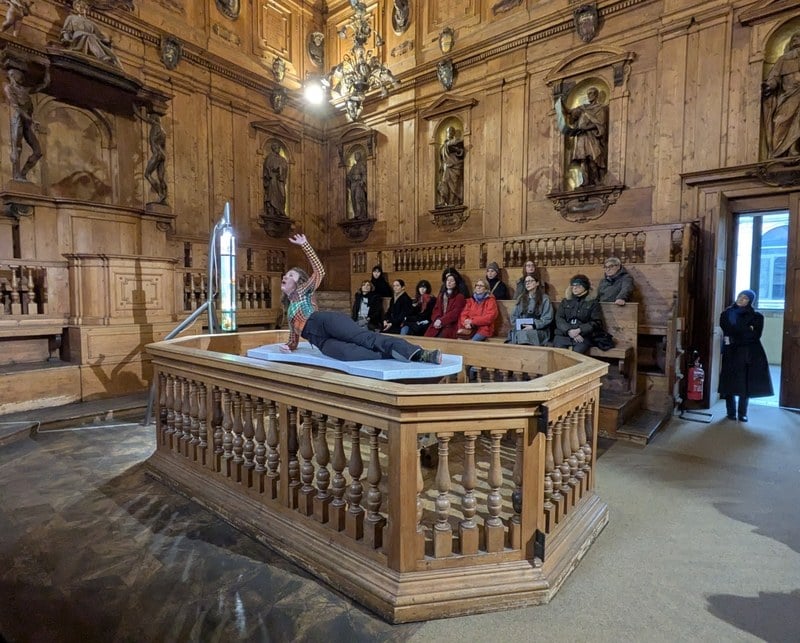 Biblioteca Comunale dell'Archiginnasio, Alexandra Pirici. Rejoin