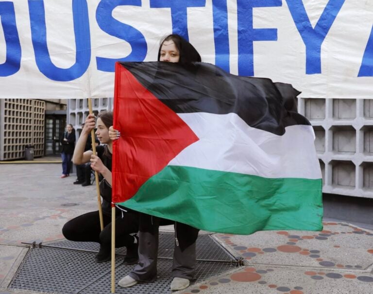 Alessia Cocca, che documenta la repressione a Berlino