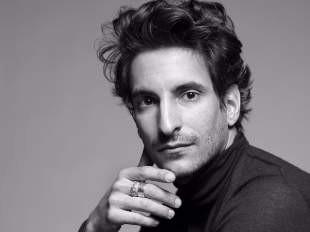 Lorenzo Bertelli, 37 anni, Prada. Photo Brigitte Lacombe