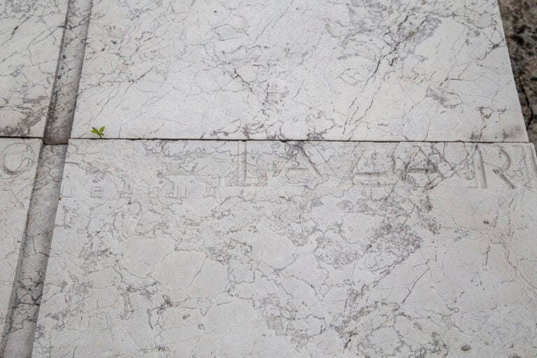 Tomba della famiglia Lazzari-Rinaldo, progetto di Carlo Scarpa &copy; Alberto Messina, 2016